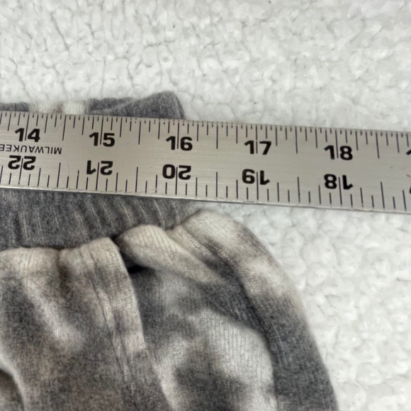 Women’s 1X New Directions, Gray/White Pajama/Sweats - Picture 11 of 11